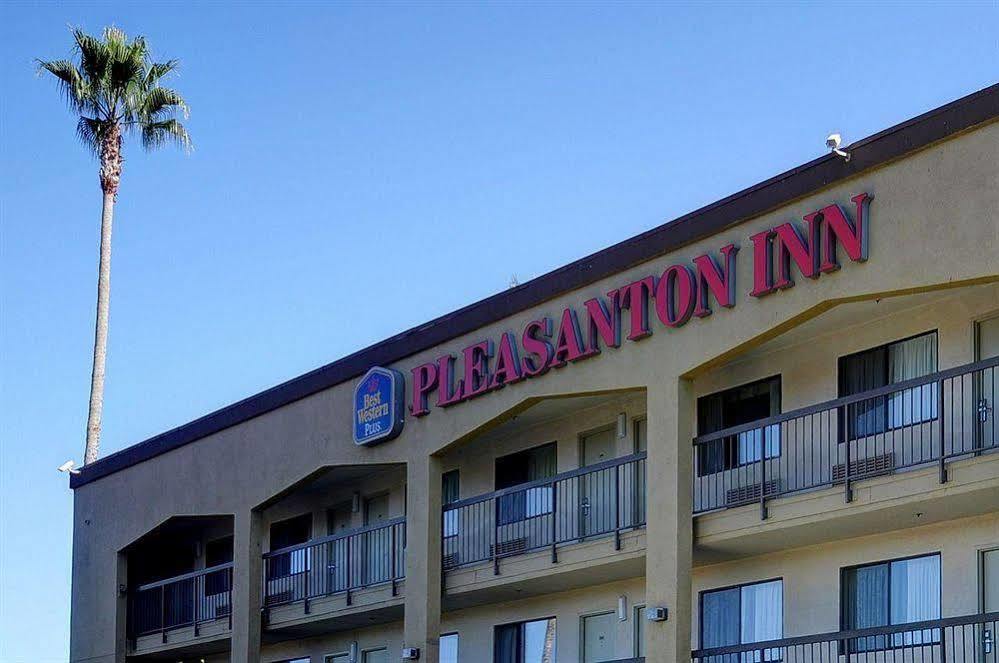 Best Western Plus Pleasanton Inn Bagian luar foto